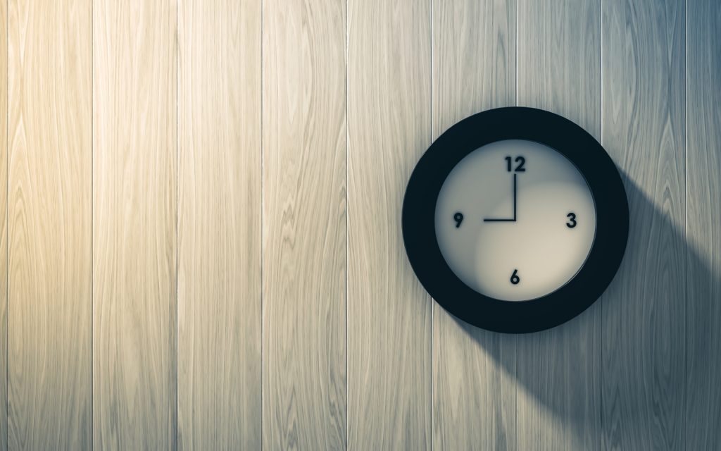 zegary ścienne do salonu